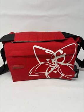 Golla DSLR and Tablet Case Shoulder Bag Red Floral